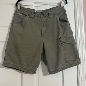 Columbia Men's Green Cargo Shorts Size 32